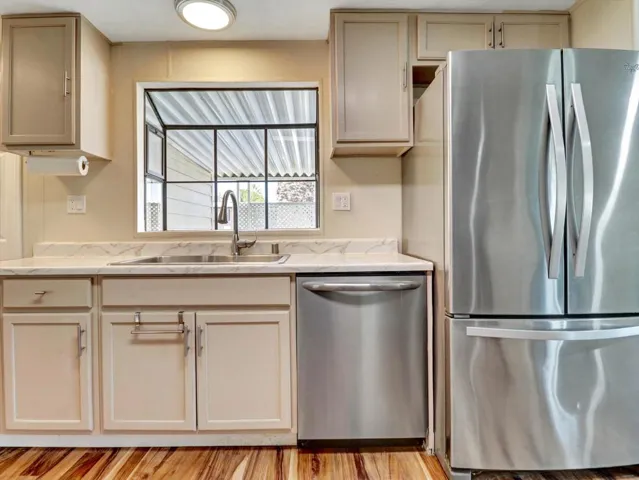 21-51555 Monroe St 75-21