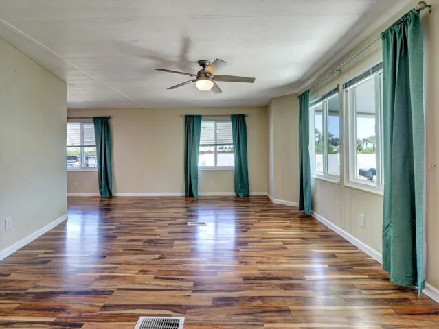 24-51555 Monroe St 75-24
