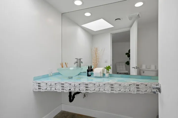 32-Photo-32