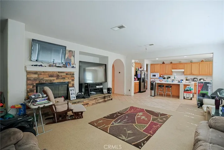 Kitchen& Living Room