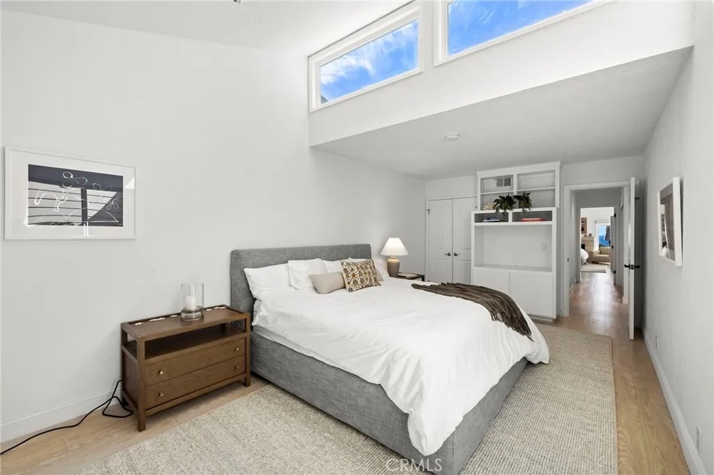 Guest bedroom