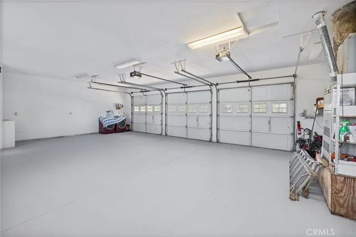 Attached 3 car garage
