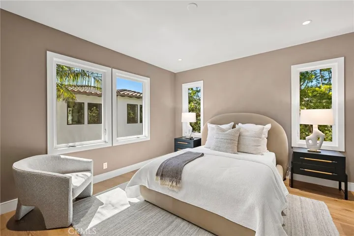 15 Seabluff, Newport Beach, California 92660