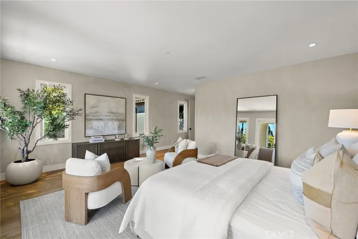 15 Seabluff, Newport Beach, California 92660