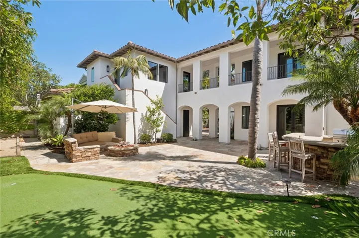 15 Seabluff, Newport Beach, California 92660