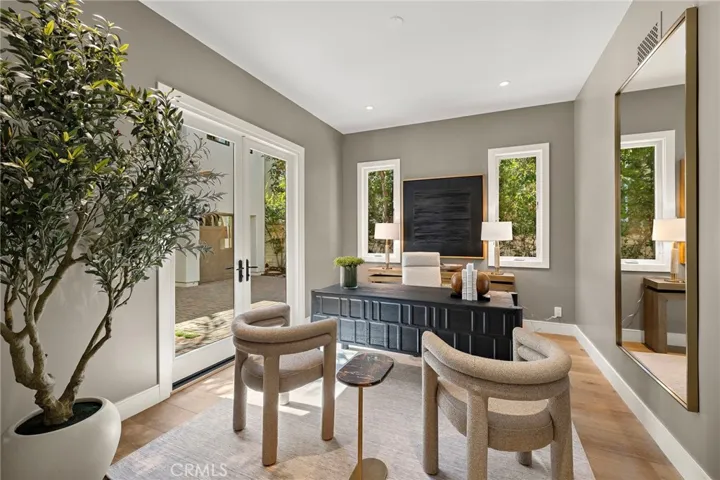15 Seabluff, Newport Beach, California 92660