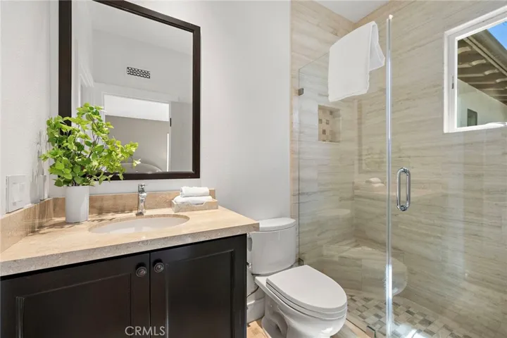 15 Seabluff, Newport Beach, California 92660