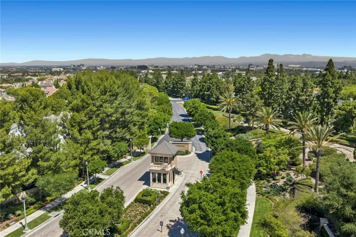 15 Seabluff, Newport Beach, California 92660