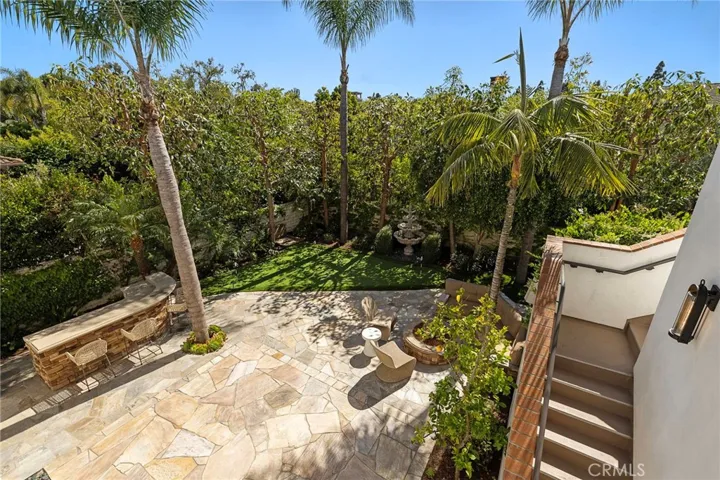 15 Seabluff, Newport Beach, California 92660