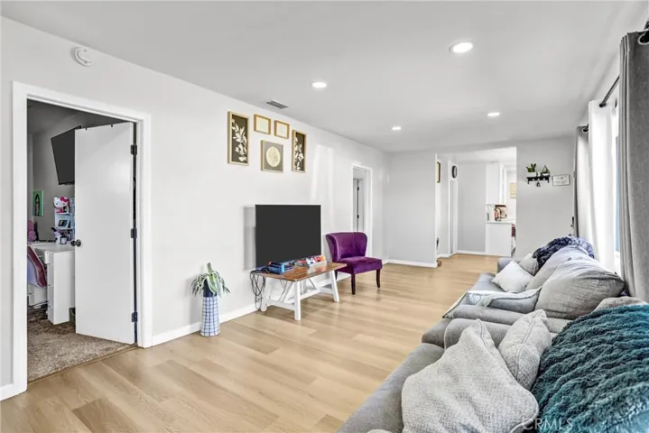 Livingroom with first bedroom