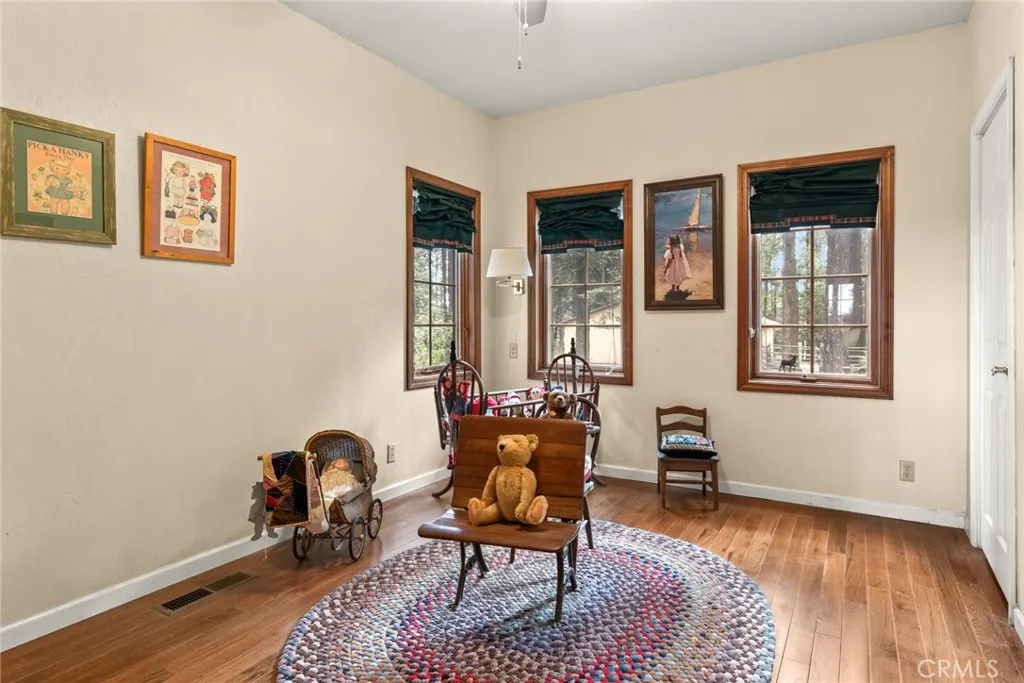 3rd smaller bedroom