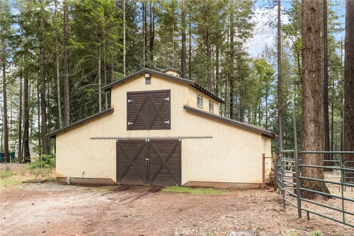 Spectacular barn. Brand new build