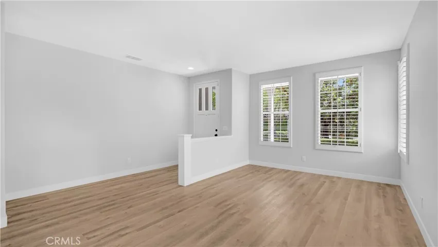 183 Kingswood, Irvine, California 92620