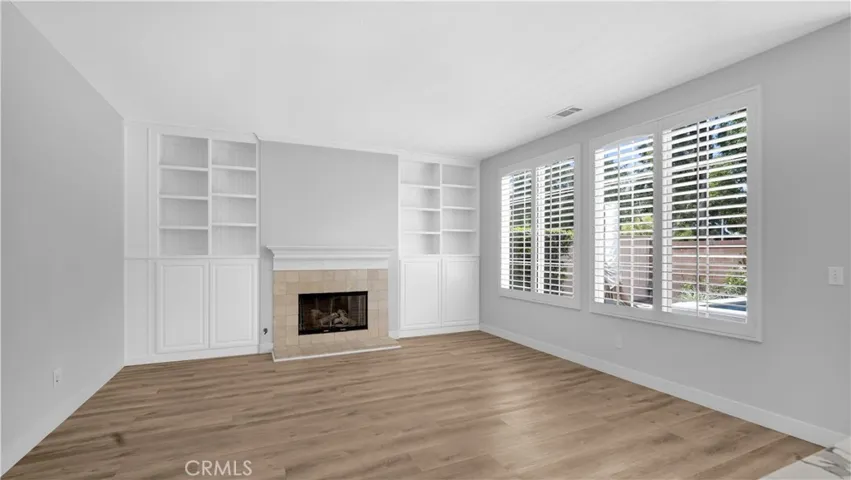 183 Kingswood, Irvine, California 92620