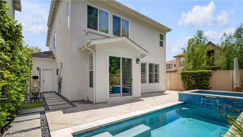 183 Kingswood, Irvine, California 92620