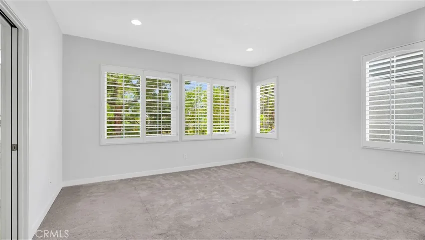 183 Kingswood, Irvine, California 92620
