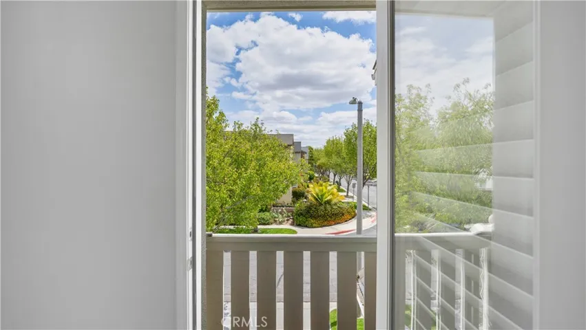 183 Kingswood, Irvine, California 92620