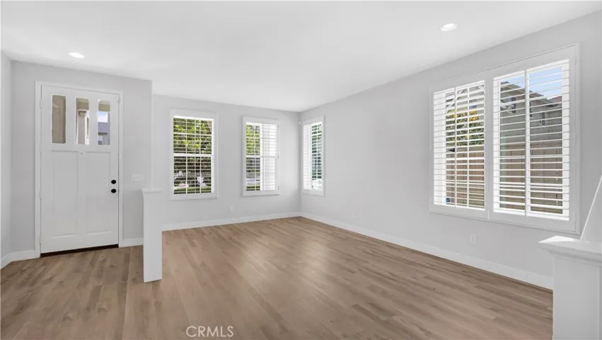 183 Kingswood, Irvine, California 92620
