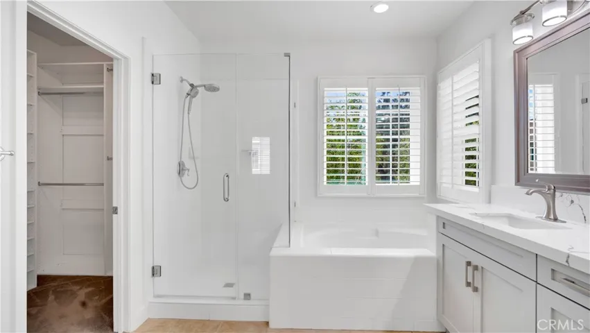 183 Kingswood, Irvine, California 92620