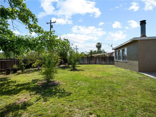 223 E Alru, Rialto, California 92376