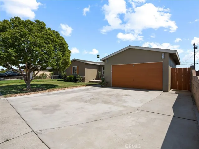 223 E Alru, Rialto, California 92376