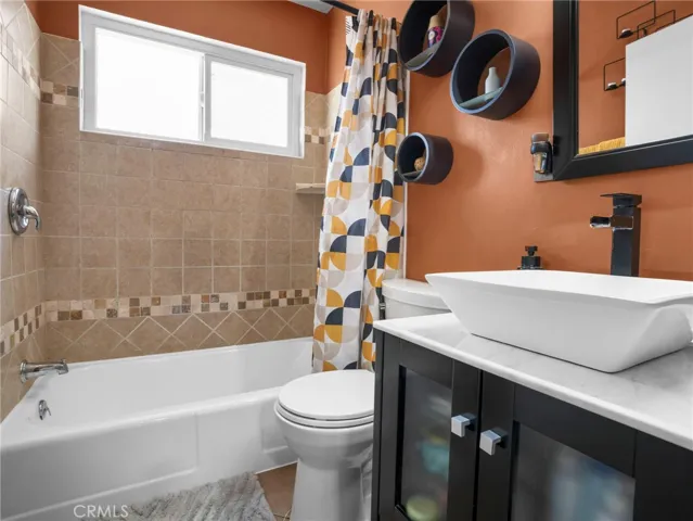 223 E Alru, Rialto, California 92376