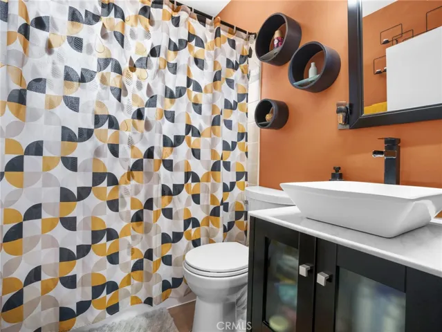 223 E Alru, Rialto, California 92376