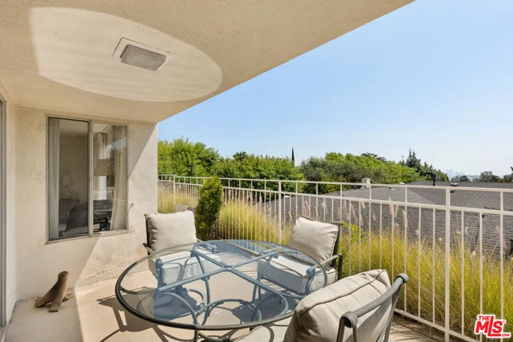 2160 Winona Boulevard, Los Angeles, California 90027