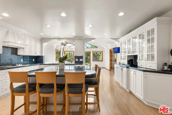 2160 Winona Boulevard, Los Angeles, California 90027