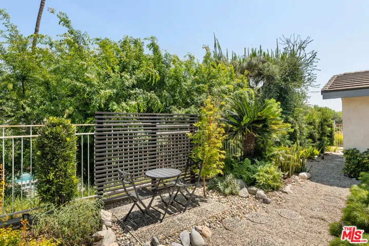 2160 Winona Boulevard, Los Angeles, California 90027