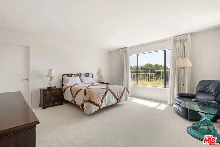2160 Winona Boulevard, Los Angeles, California 90027