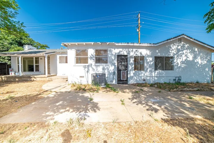 13426 4th, Yucaipa, California 92399