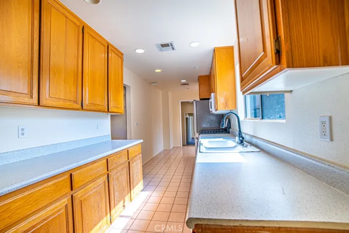 13426 4th, Yucaipa, California 92399