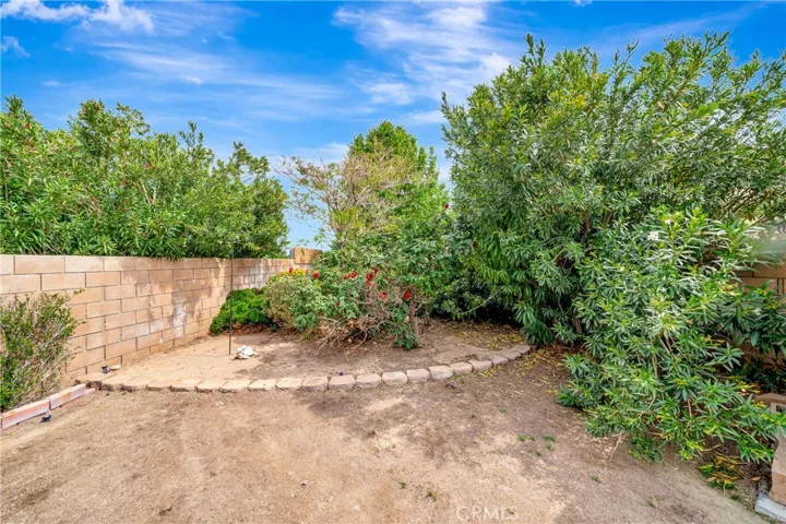 1222 W Avenue H7, Lancaster, California 93534