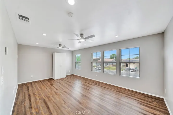 1222 W Avenue H7, Lancaster, California 93534