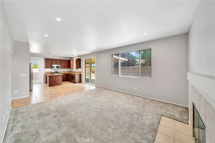 1222 W Avenue H7, Lancaster, California 93534