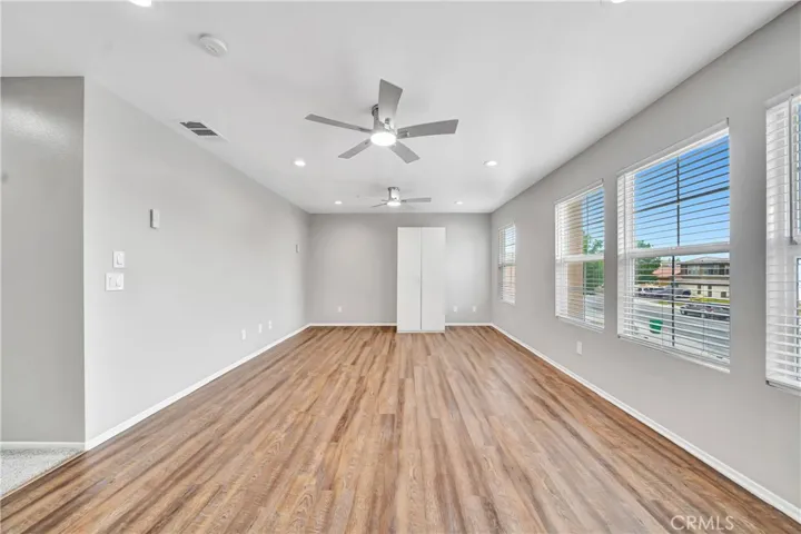 1222 W Avenue H7, Lancaster, California 93534
