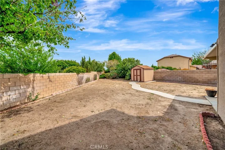 1222 W Avenue H7, Lancaster, California 93534