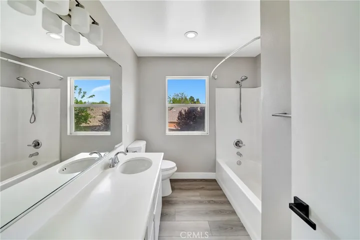 1222 W Avenue H7, Lancaster, California 93534