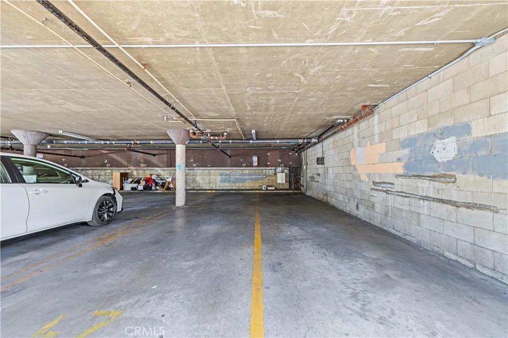 2 Assigned Tanden Parking