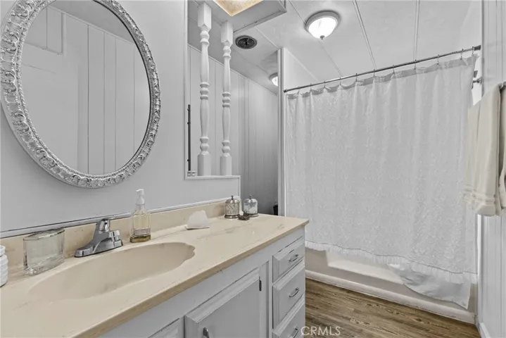 Main Bedroom bathroom