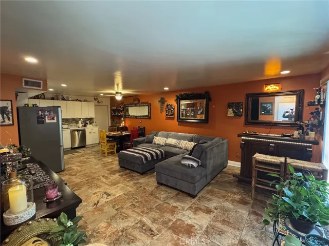 1434 Highland 13, Duarte, California 91010