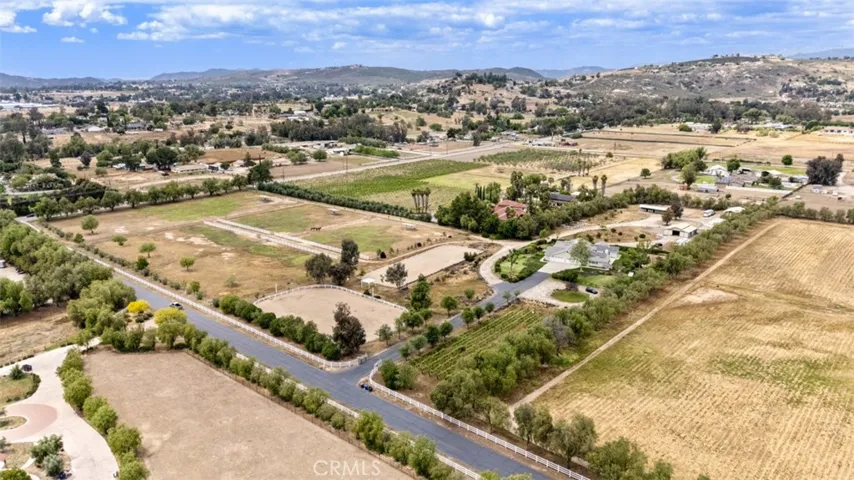 820 Santa Fe Highlands Dr, Ramona, California 92065