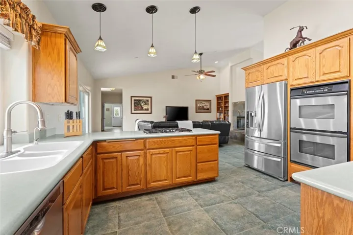 820 Santa Fe Highlands Dr, Ramona, California 92065