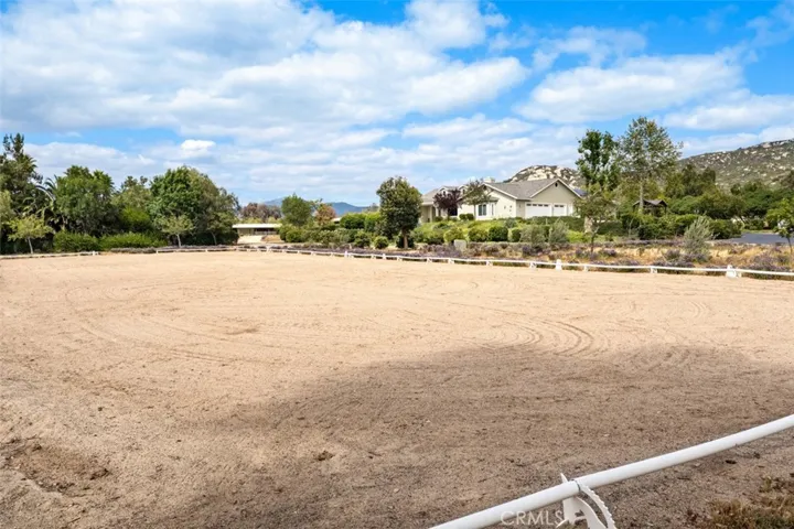 820 Santa Fe Highlands Dr, Ramona, California 92065
