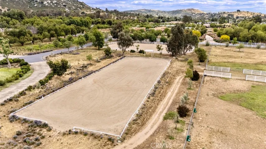 820 Santa Fe Highlands Dr, Ramona, California 92065