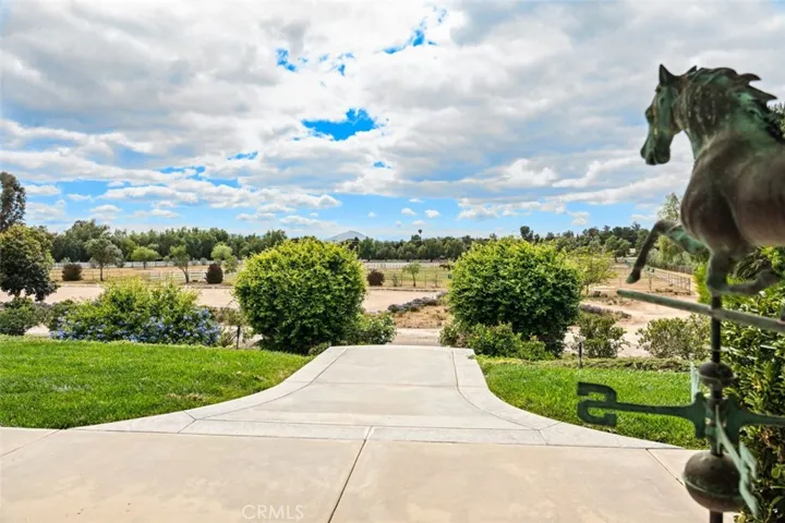 820 Santa Fe Highlands Dr, Ramona, California 92065