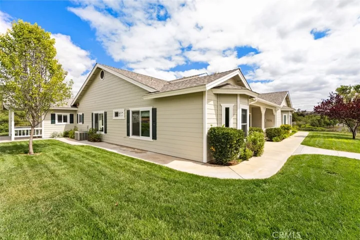 820 Santa Fe Highlands Dr, Ramona, California 92065