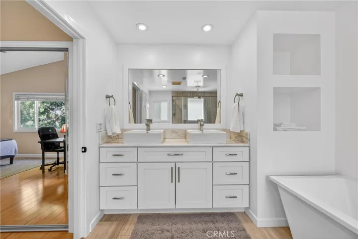 11251 Green Arbor, Riverside, California 92505