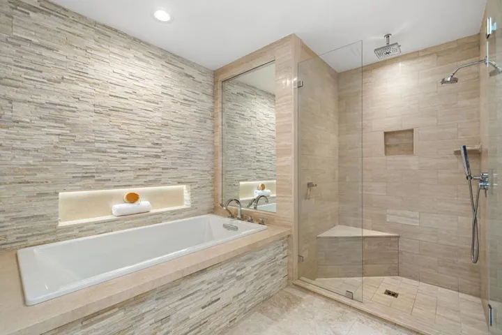 Primary ensuite #1
